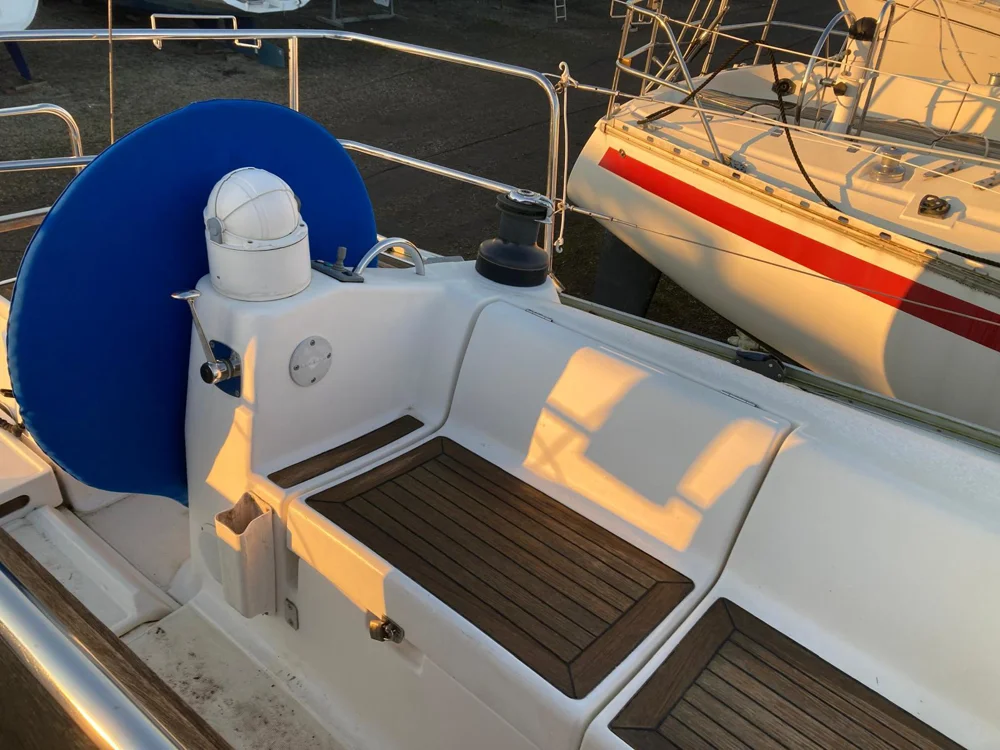 BoatPhoto.coverAlt