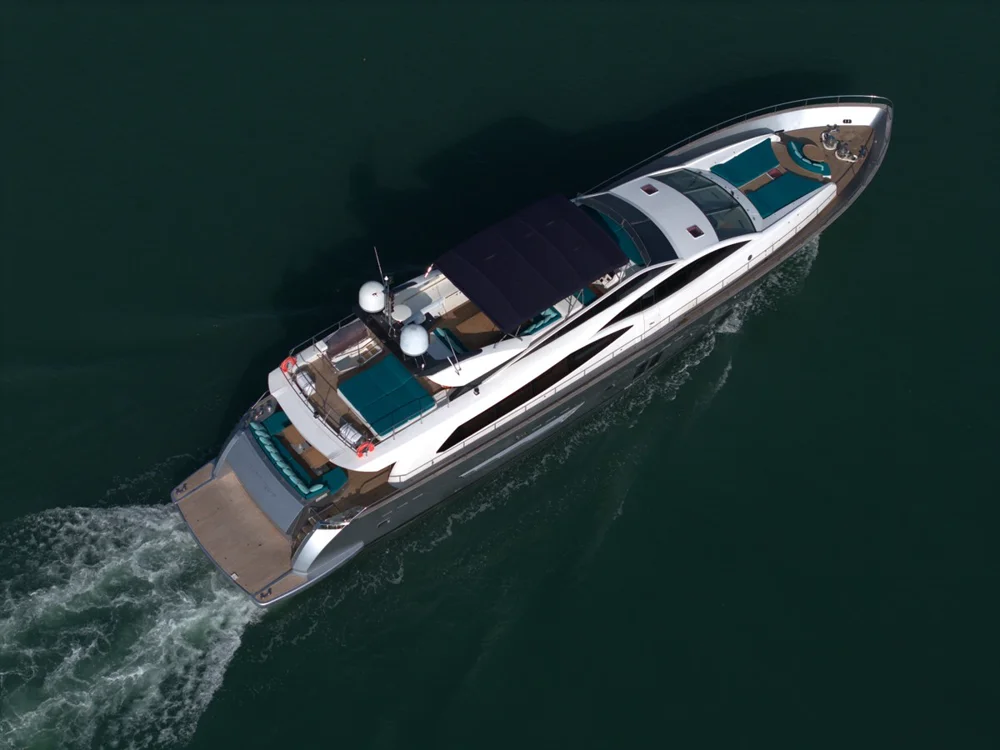 BoatPhoto.alt