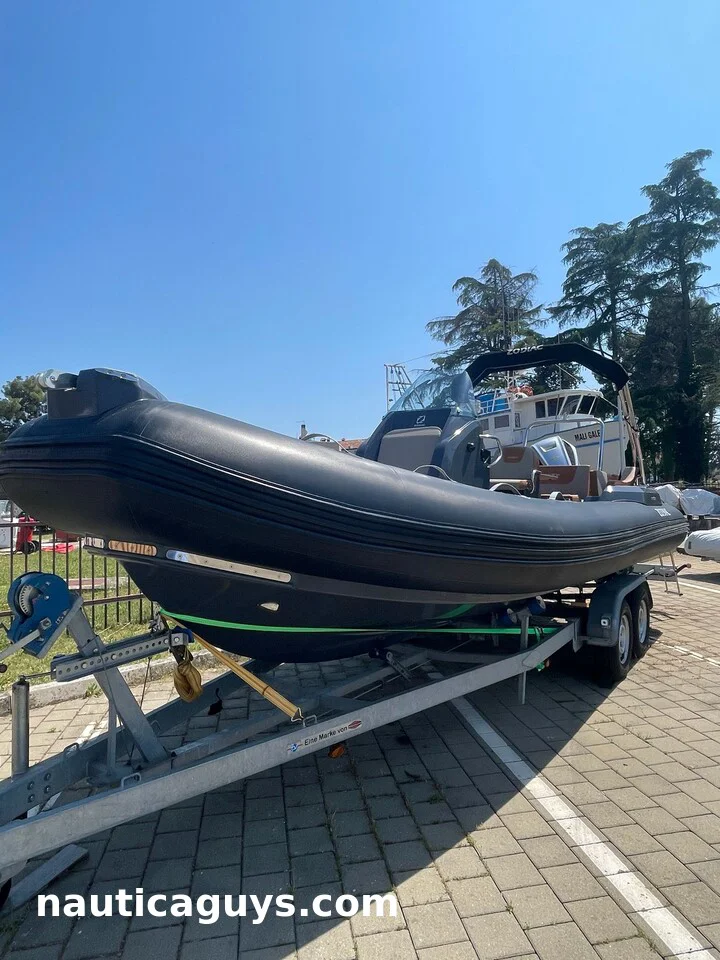 BoatPhoto.coverAlt