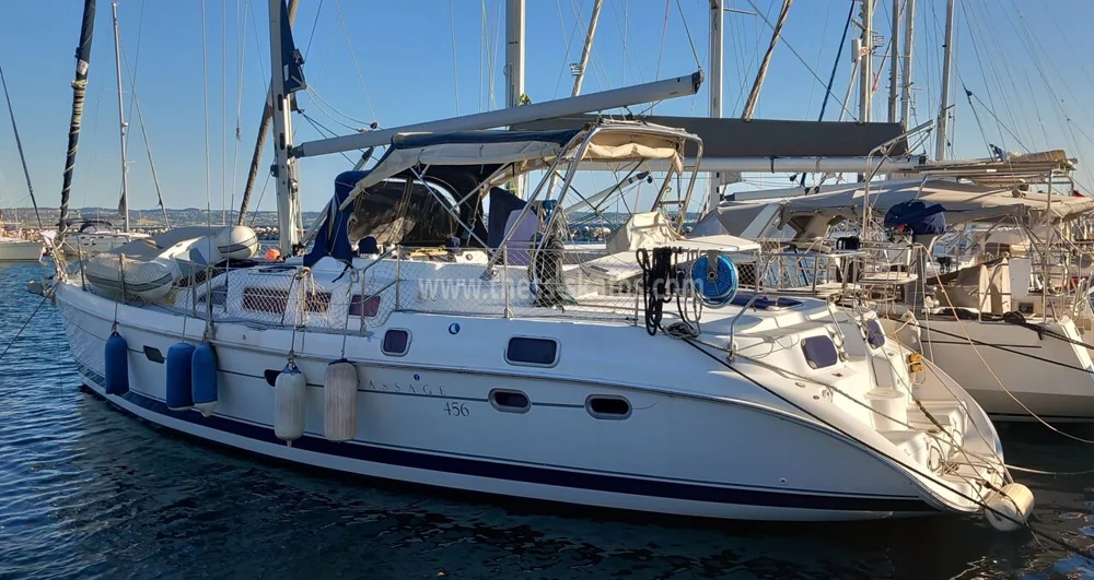 BoatPhoto.coverAlt
