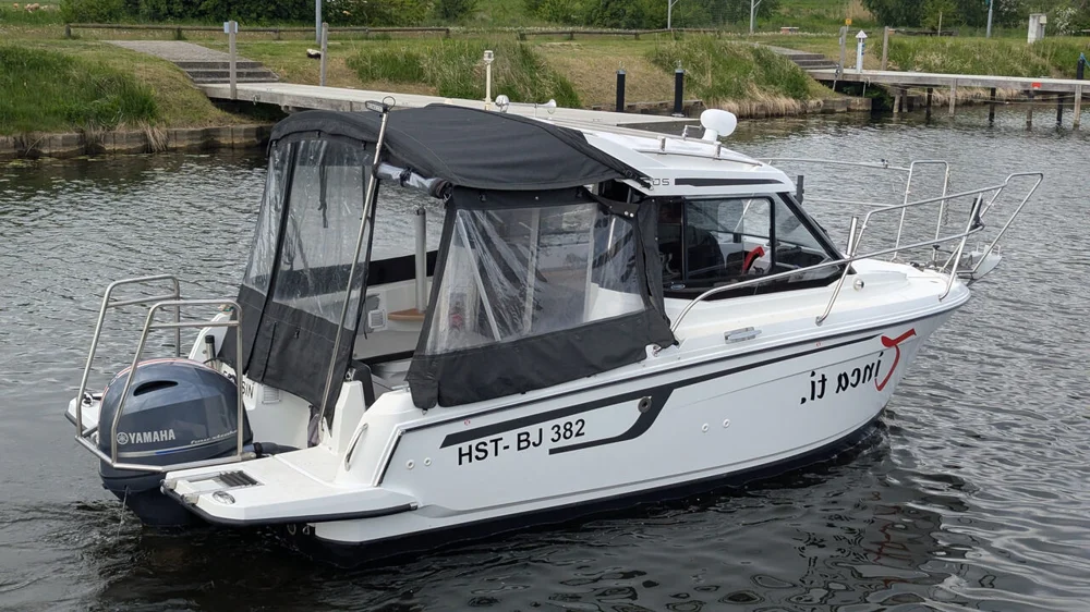 BoatPhoto.alt