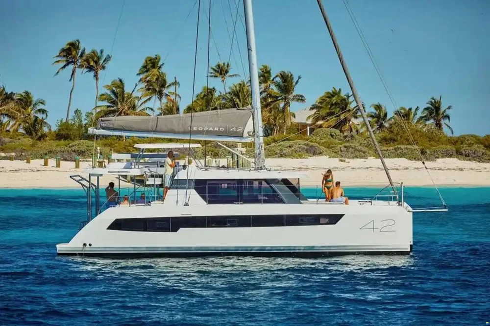 BoatPhoto.coverAlt