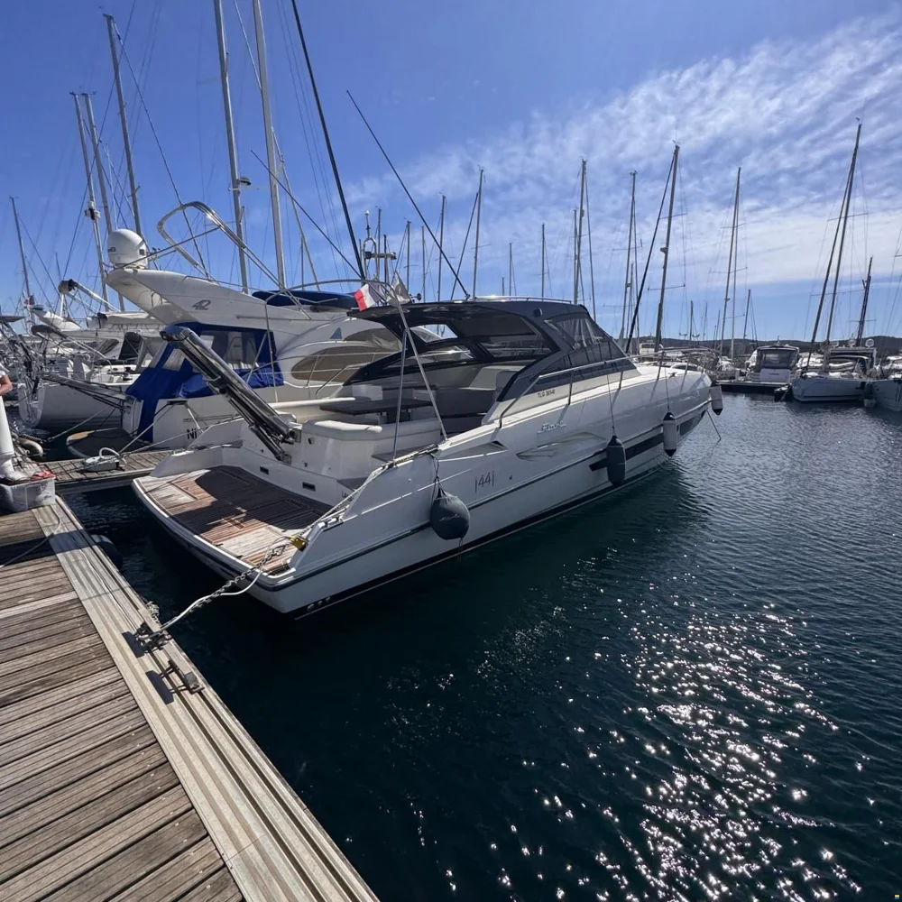 BoatPhoto.coverAlt