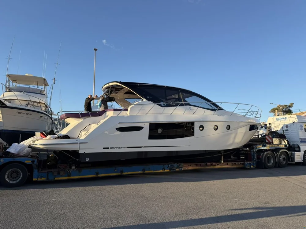 BoatPhoto.coverAlt