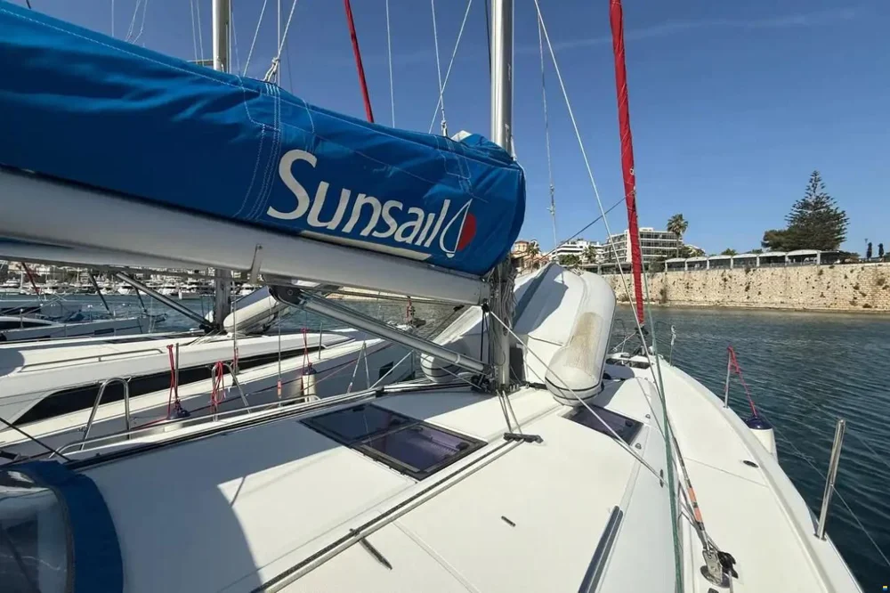 BoatPhoto.coverAlt