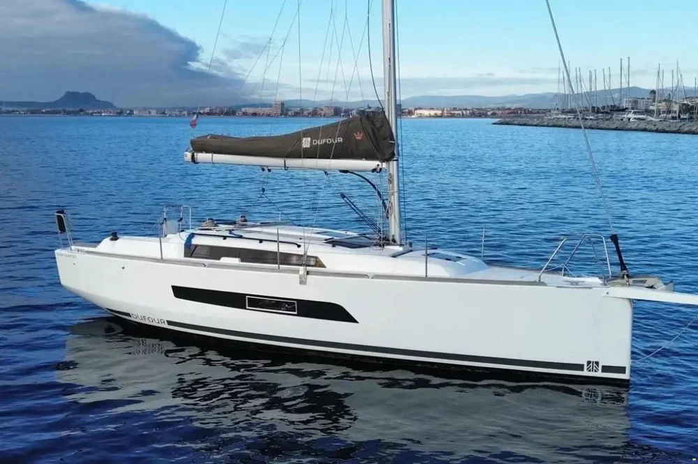 BoatPhoto.coverAlt