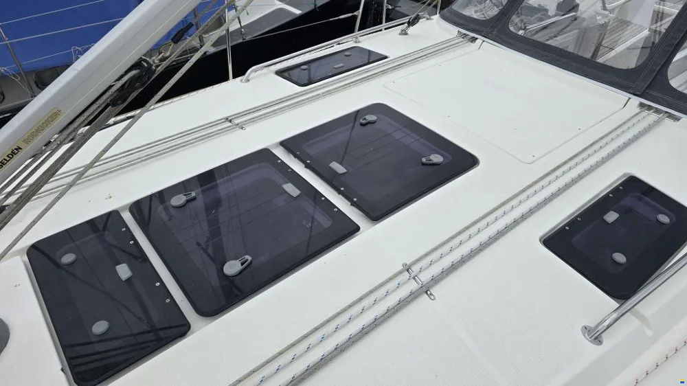 2015 Bavaria 37 Cruiser for sale in Enkhuizen, The Netherlands, photo 4 of 5