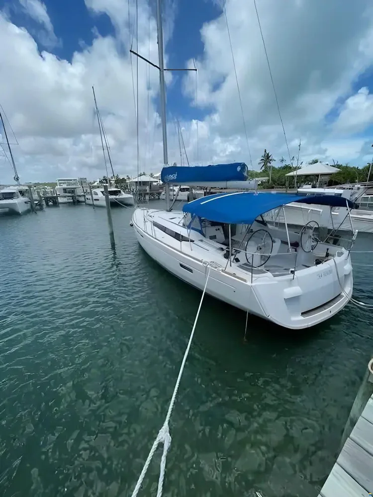 BoatPhoto.alt