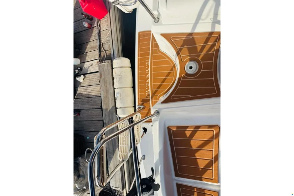 BoatPhoto.alt