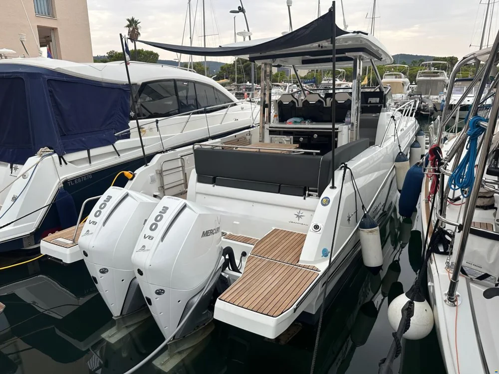 BoatPhoto.alt