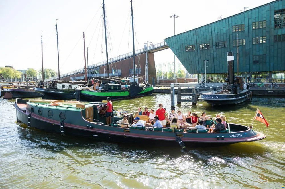BoatPhoto.coverAlt