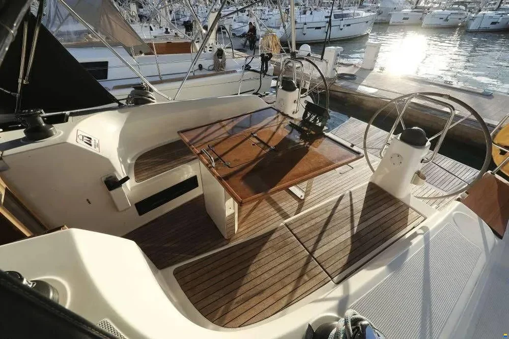 2013 Bavaria Cruiser 40 for sale in Croatia, photo 3 of 5