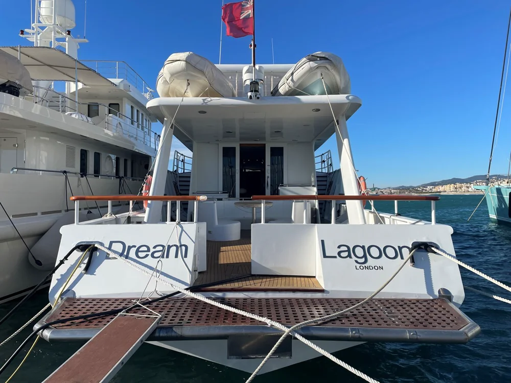 BoatPhoto.alt