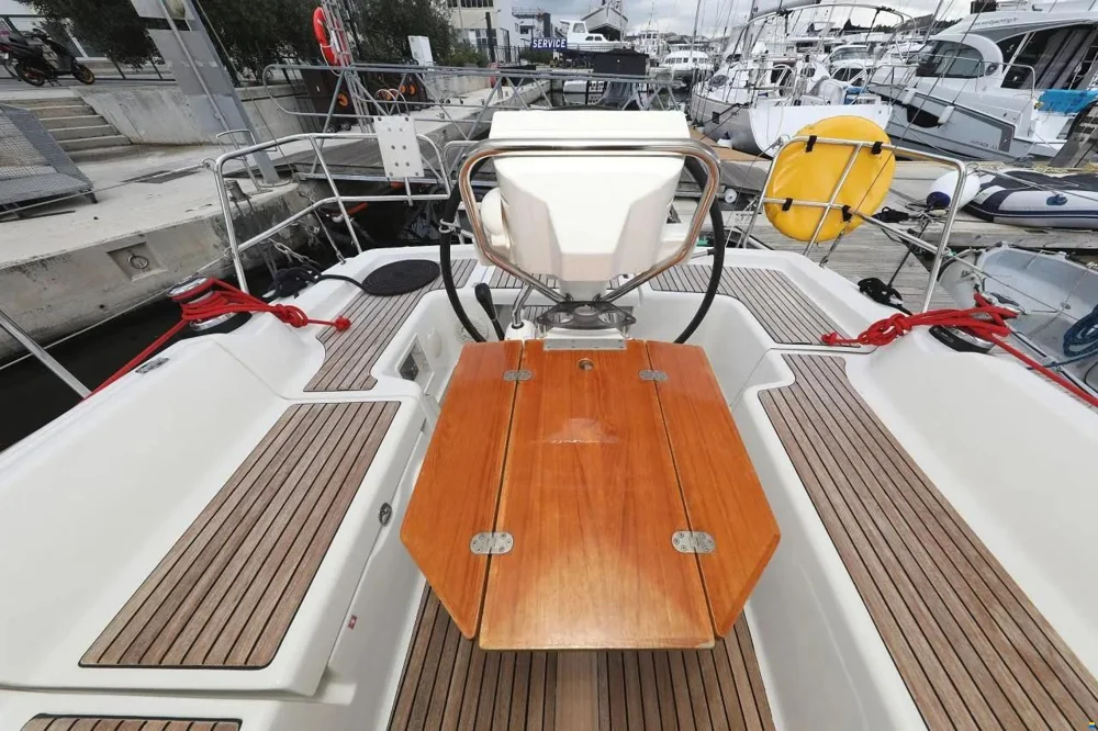 2012 BENETEAU Oceanis 34 for sale in Croatia, photo 2 of 5