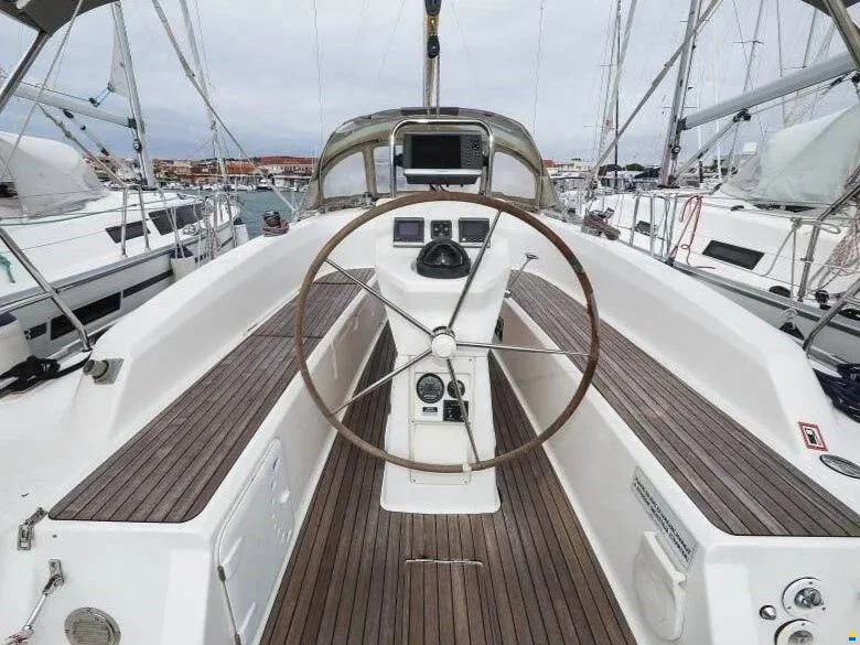 2012 Bavaria Cruiser 32 for sale in Croatia, photo 3 of 5