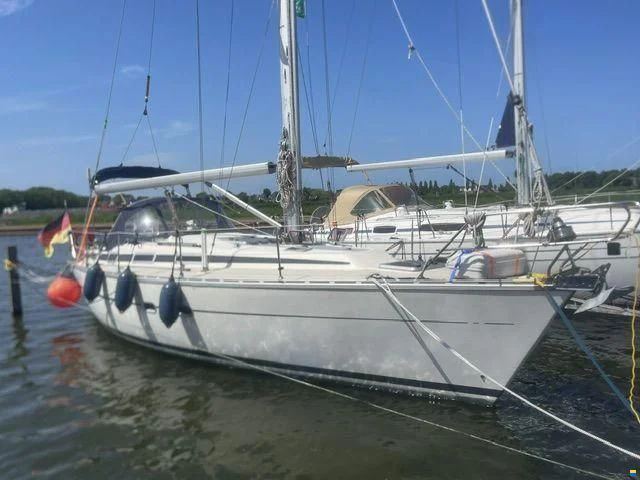 BoatPhoto.coverAlt