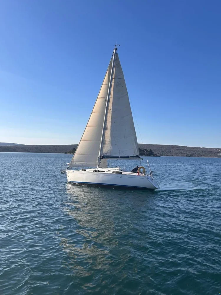 2001 Dufour 30 Classic for sale in Punat, Croatia, photo 2 of 5