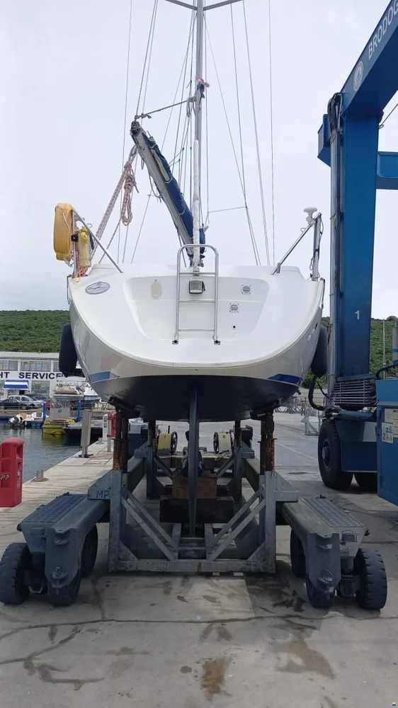 2001 Dufour 30 Classic for sale in Punat, Croatia, photo 4 of 5
