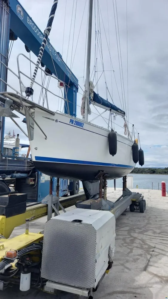 2001 Dufour 30 Classic for sale in Punat, Croatia, photo 5 of 5