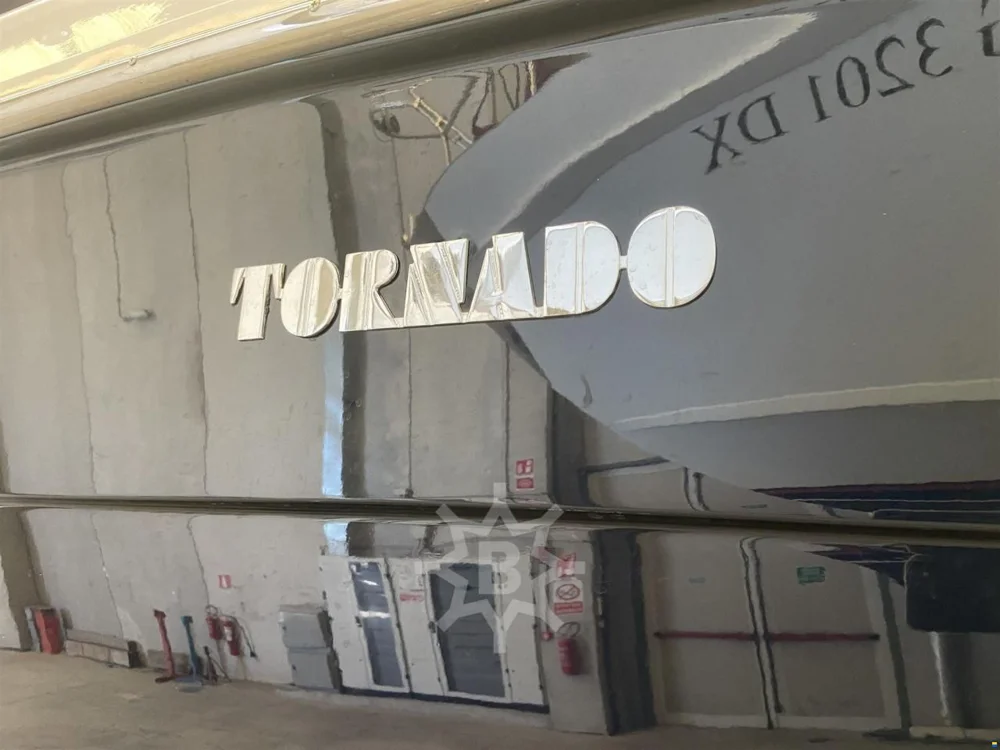 1994 Tornado Boats 44 for sale in Italy, photo 2 of 5
