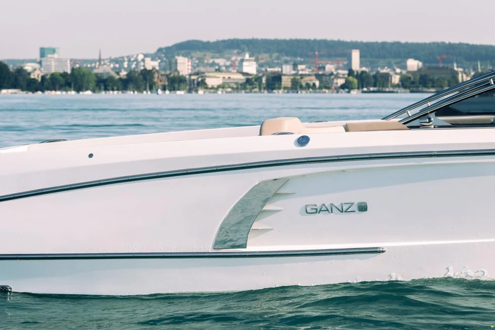 BoatPhoto.coverAlt
