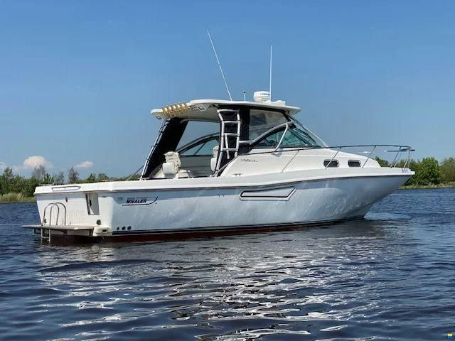 BoatPhoto.coverAlt