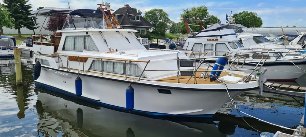 BoatPhoto.coverAlt