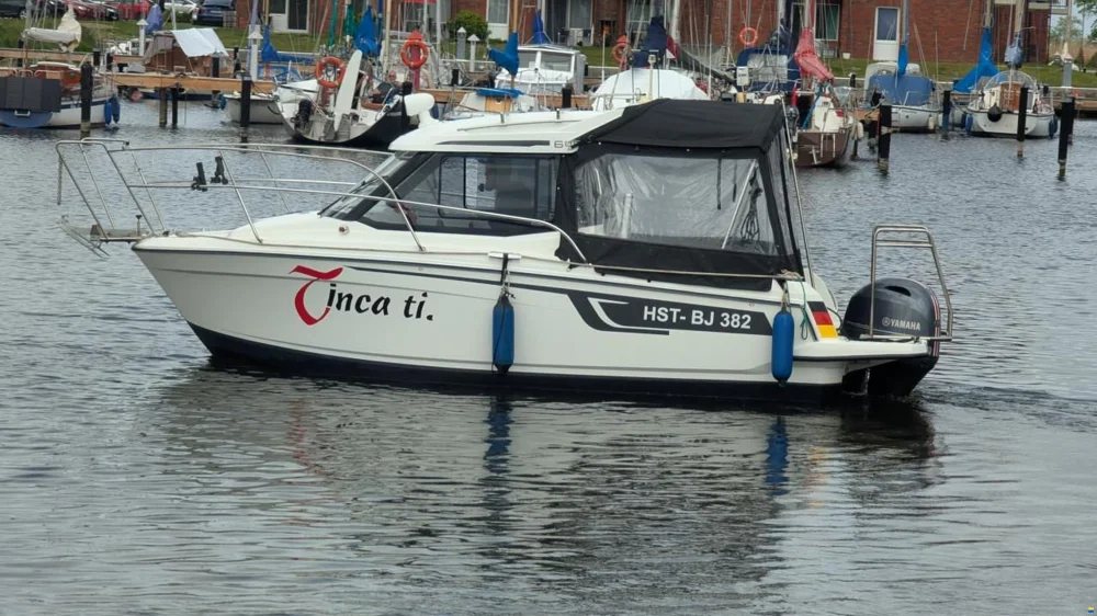 BoatPhoto.coverAlt