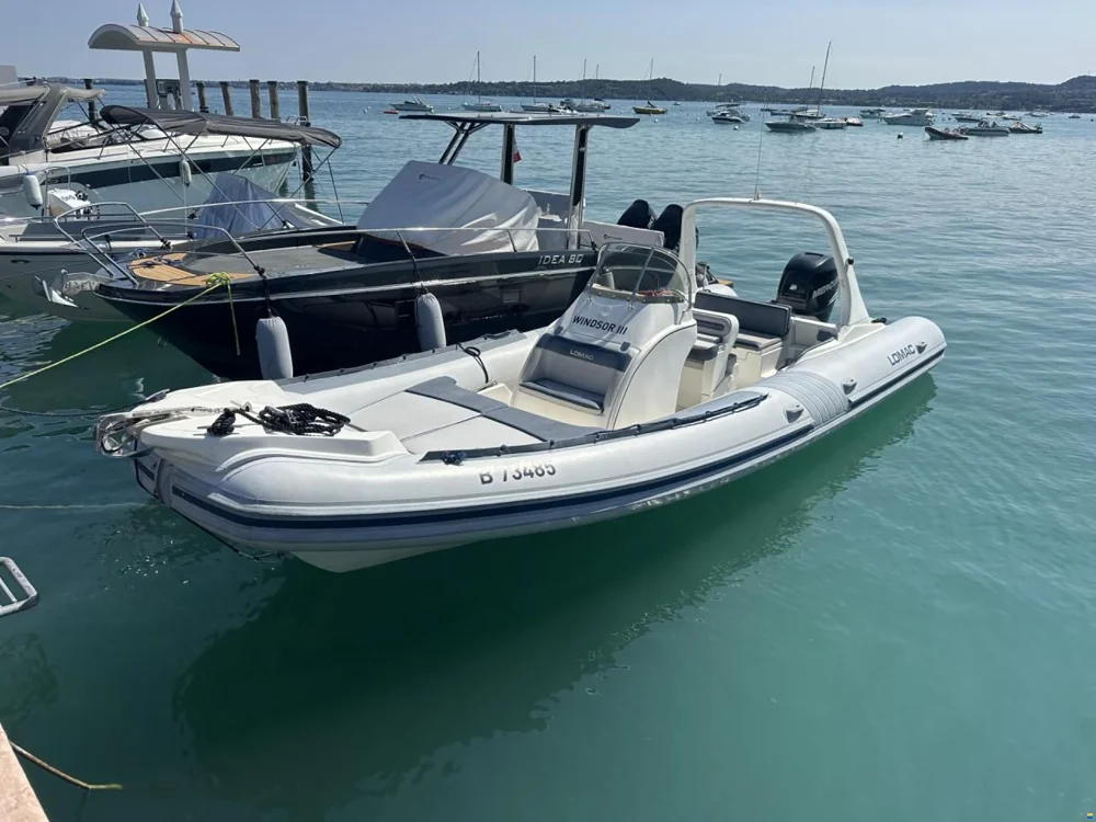 BoatPhoto.coverAlt