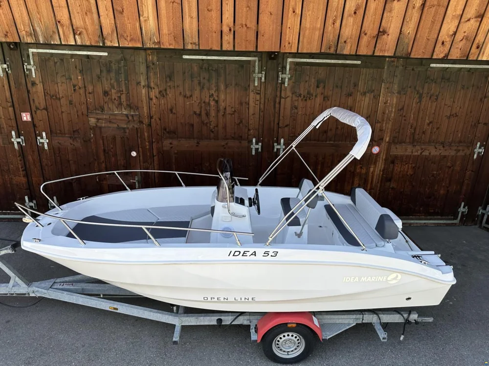 BoatPhoto.coverAlt