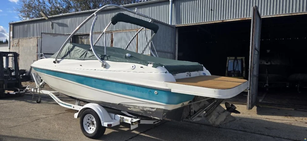 1999 WELLCRAFT 200 for sale in Komárno, Slovakia, photo 2 of 5
