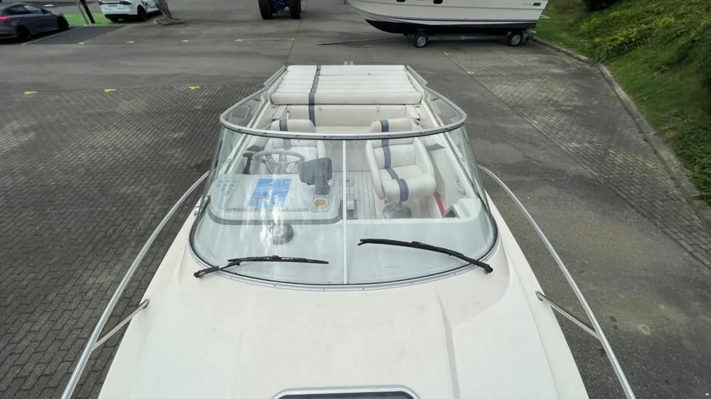 BoatPhoto.coverAlt