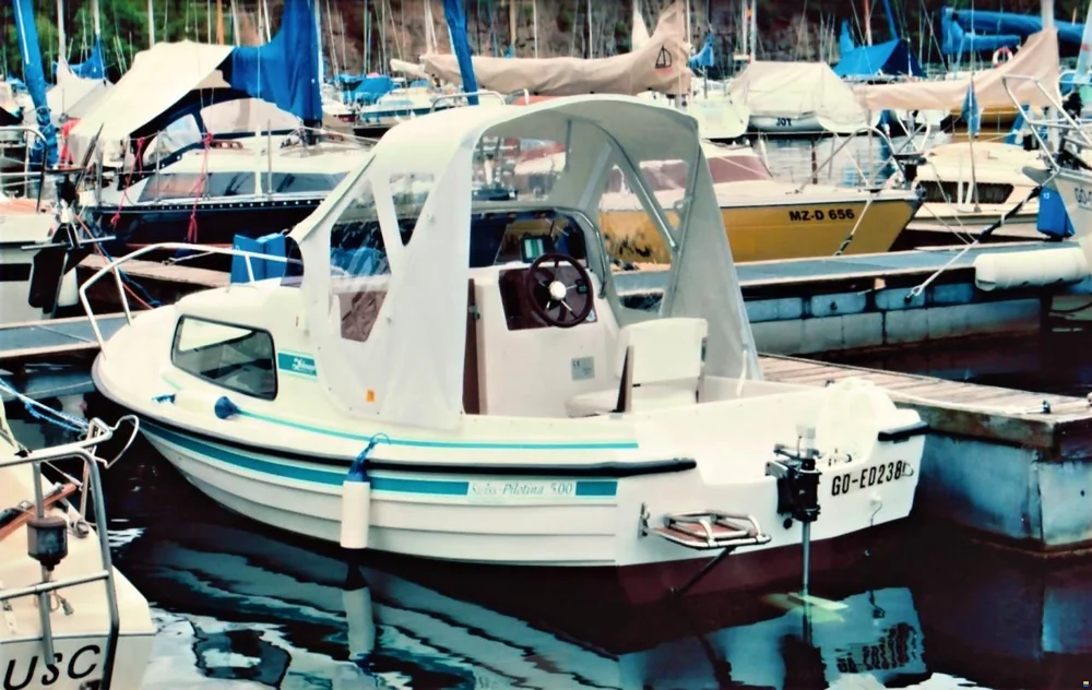 BoatPhoto.coverAlt