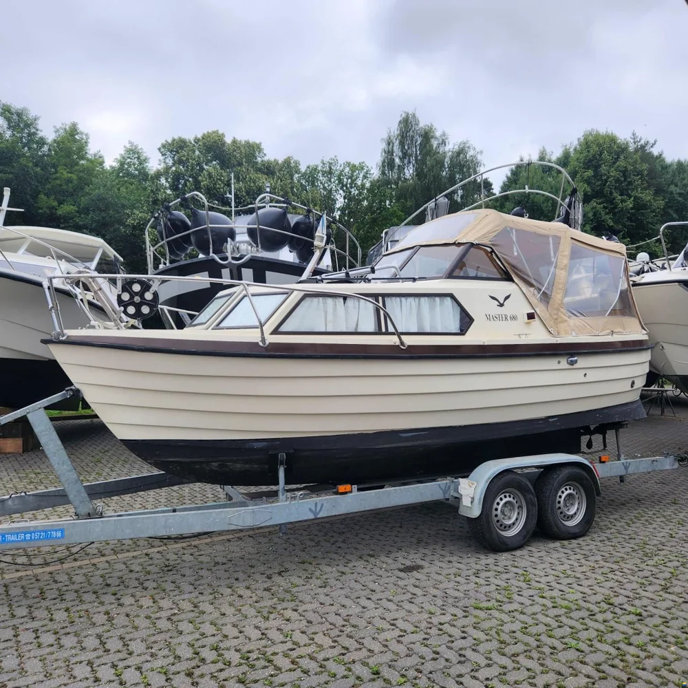 BoatPhoto.coverAlt