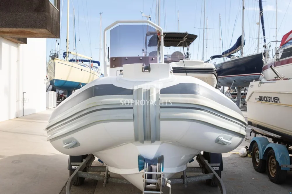 BoatPhoto.coverAlt