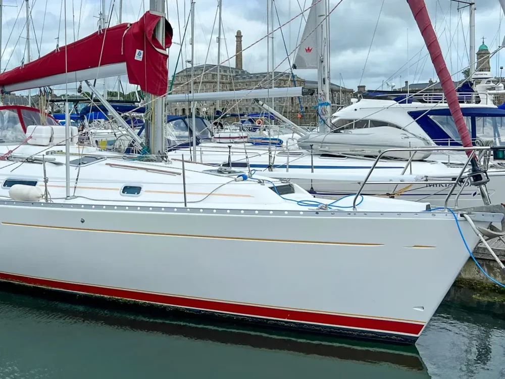 BoatPhoto.coverAlt