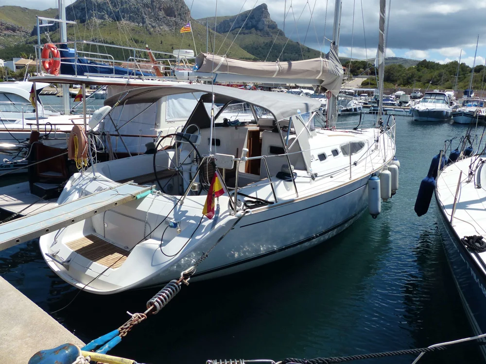 BoatPhoto.coverAlt
