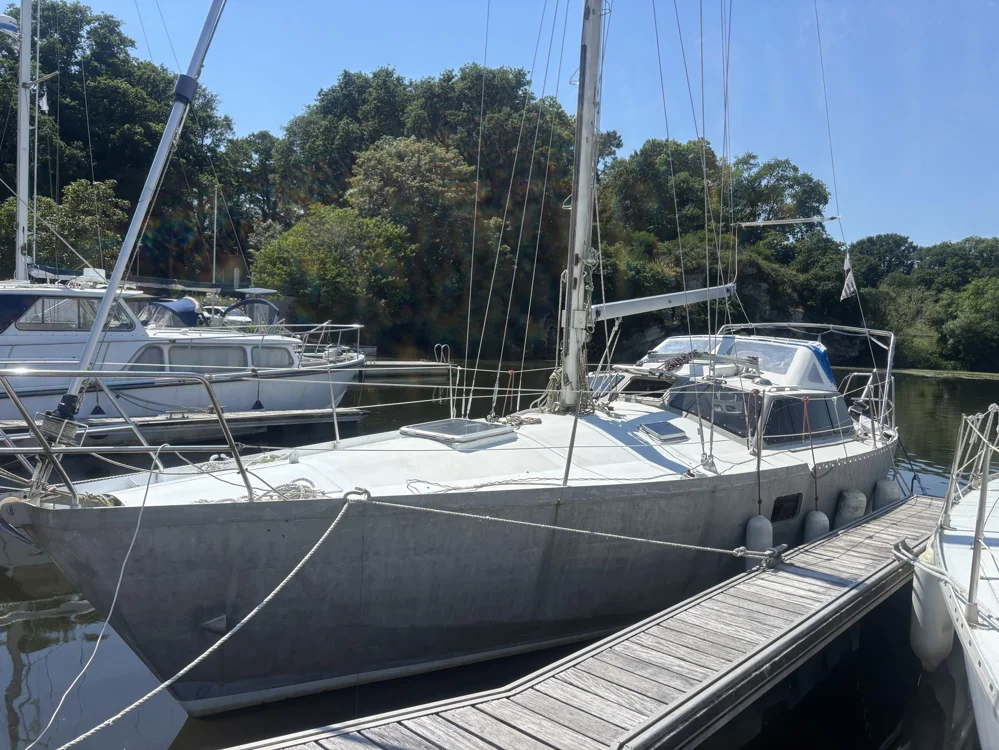 BoatPhoto.coverAlt