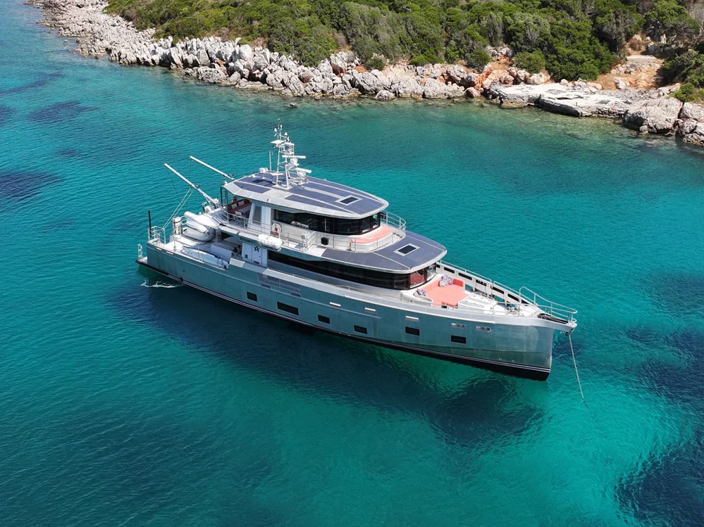 BoatPhoto.coverAlt