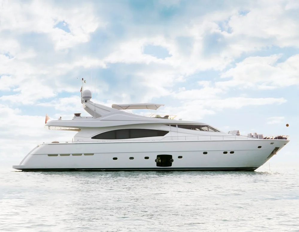 BoatPhoto.coverAlt