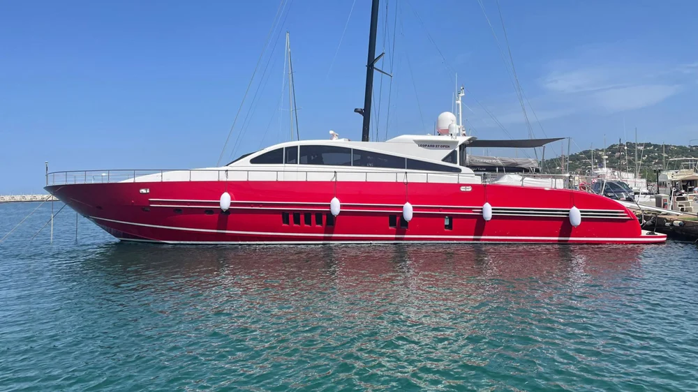 BoatPhoto.coverAlt