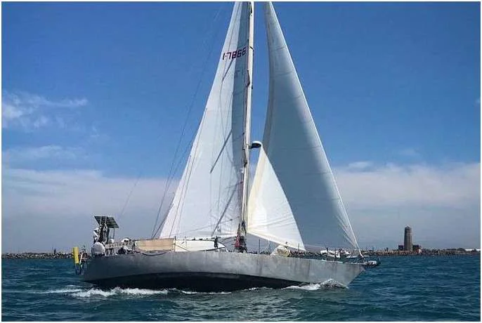 BoatPhoto.alt
