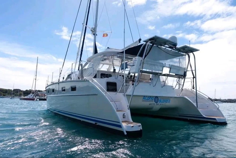 BoatPhoto.coverAlt