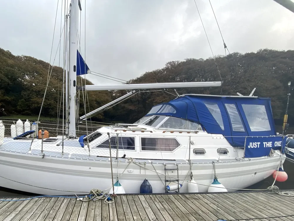 BoatPhoto.coverAlt