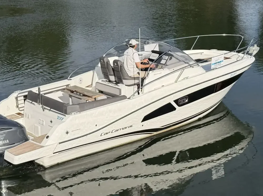 2021 Jeanneau Cap Camarat 9.0 WA for sale in Lower Swanwick, United Kingdom, photo 3 of 5
