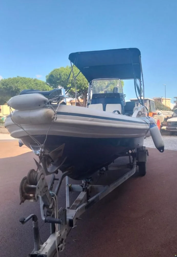 BoatPhoto.coverAlt