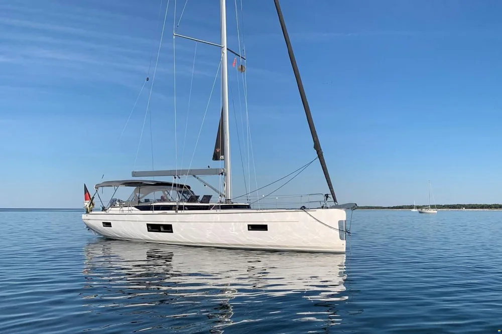 BoatPhoto.coverAlt