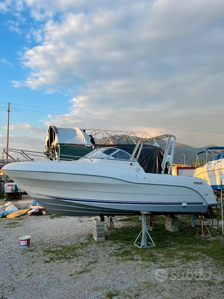 BoatPhoto.coverAlt