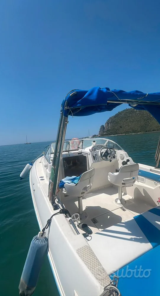 BoatPhoto.alt