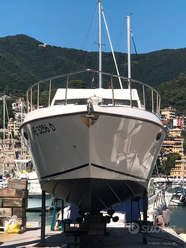 BoatPhoto.coverAlt